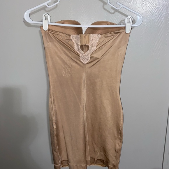 Bustier/shaping slip - Picture 3 of 3